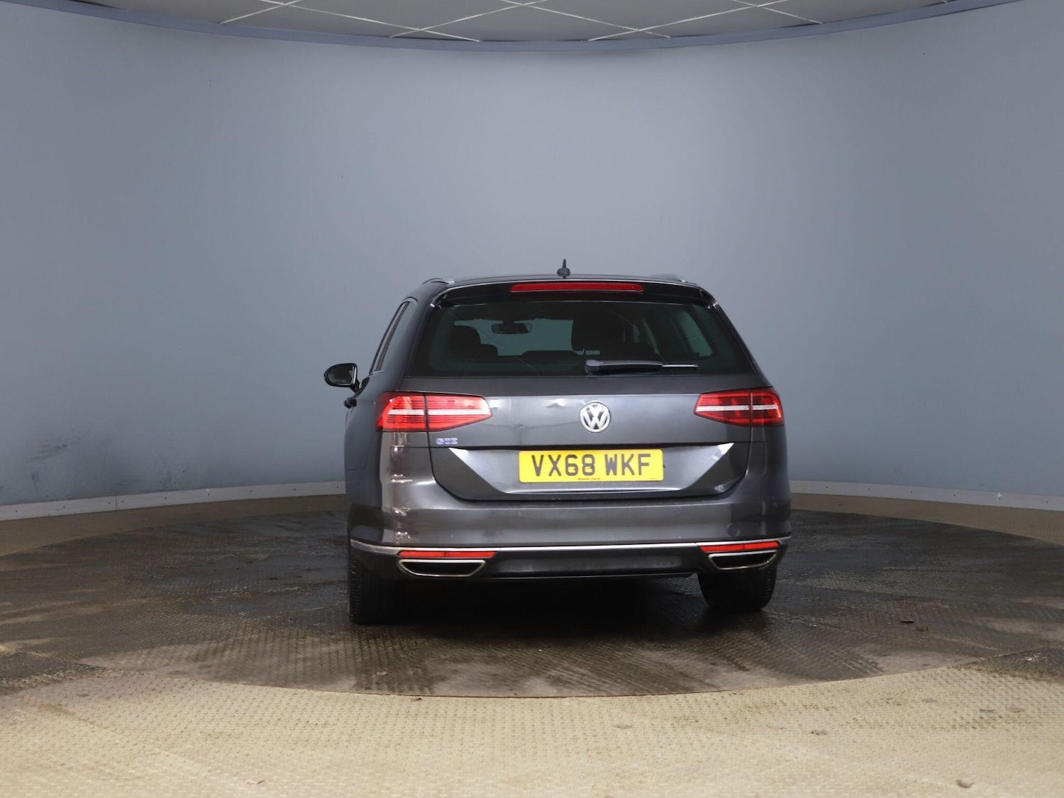 Used Volkswagen Passat 2018 for sale - 76498832: Photo 5