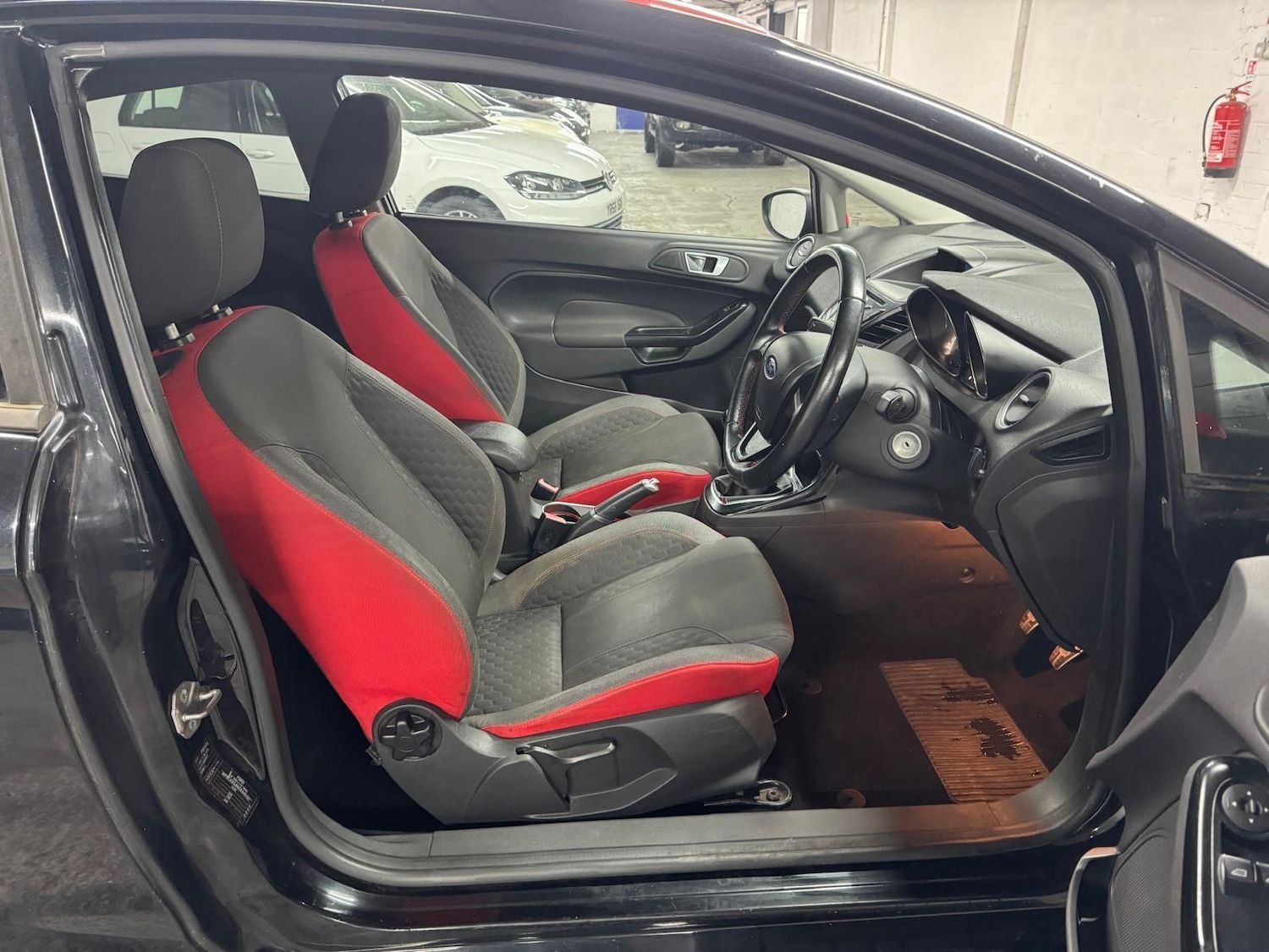 Used Ford Fiesta 2014 for sale - 76742405: Photo 28