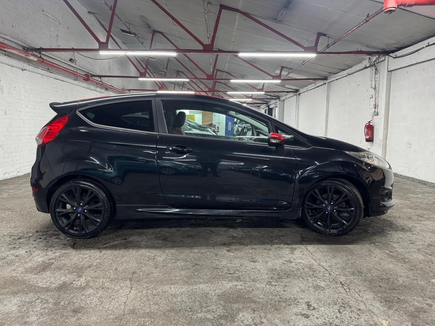 Used Ford Fiesta 2014 for sale - 76742405: Photo 32