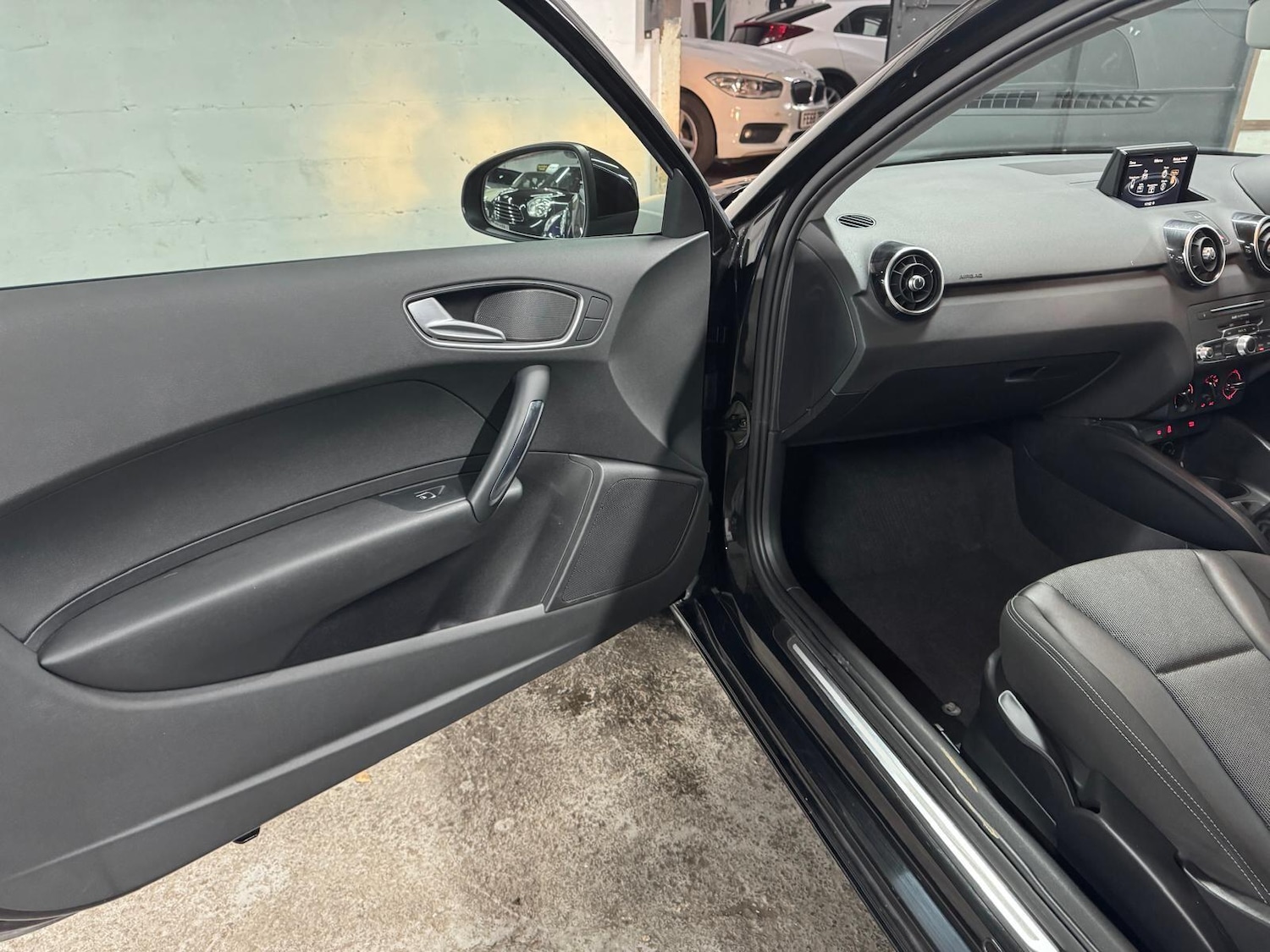 Used Audi A1 2015 for sale - 77091056: Photo 11