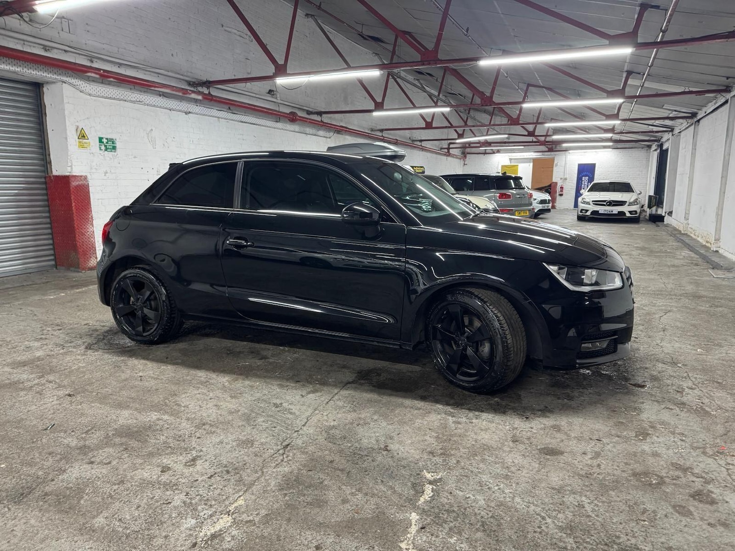 Used Audi A1 2015 for sale - 77091056: Photo 2