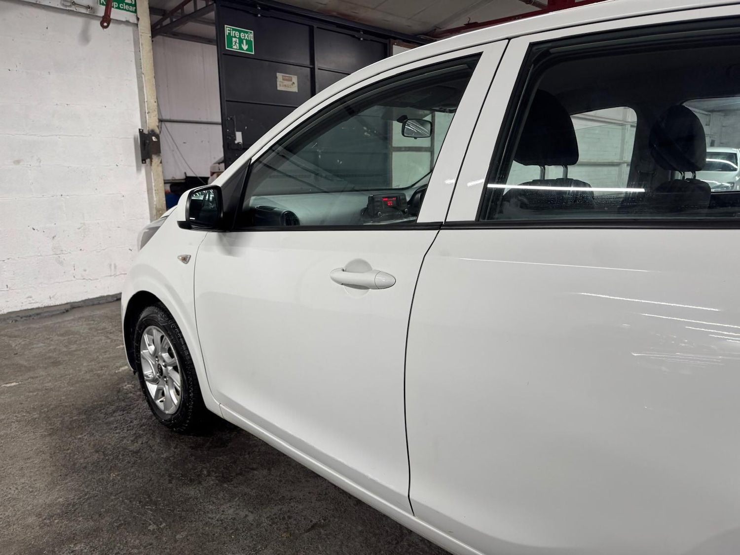 Used Kia Picanto 2018 for sale - 76850467: Photo 36