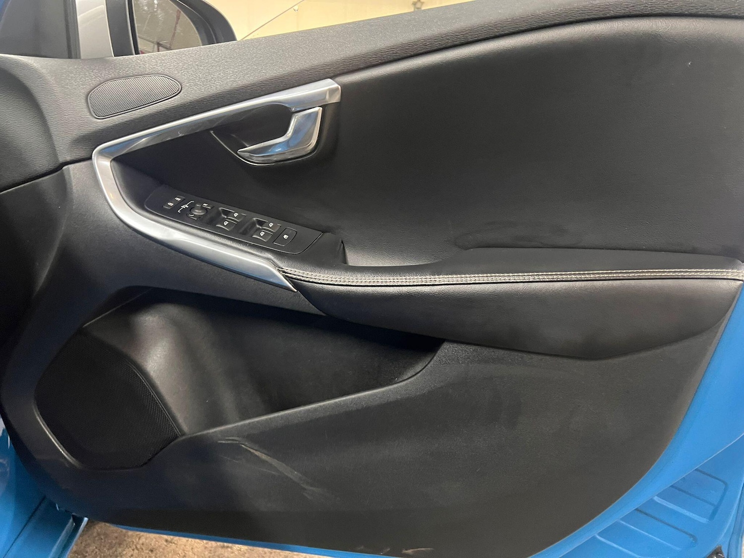 Used Volvo V40 for sale - 78115671: Photo 24