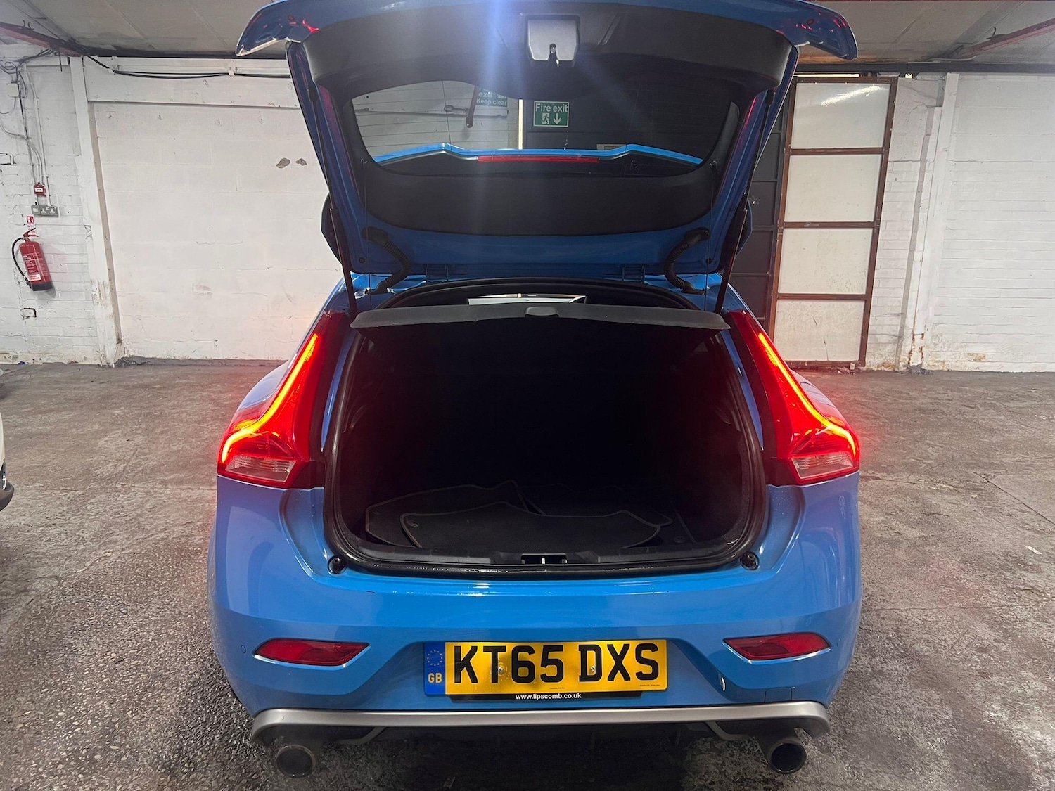 Used Volvo V40 for sale - 78115671: Photo 27