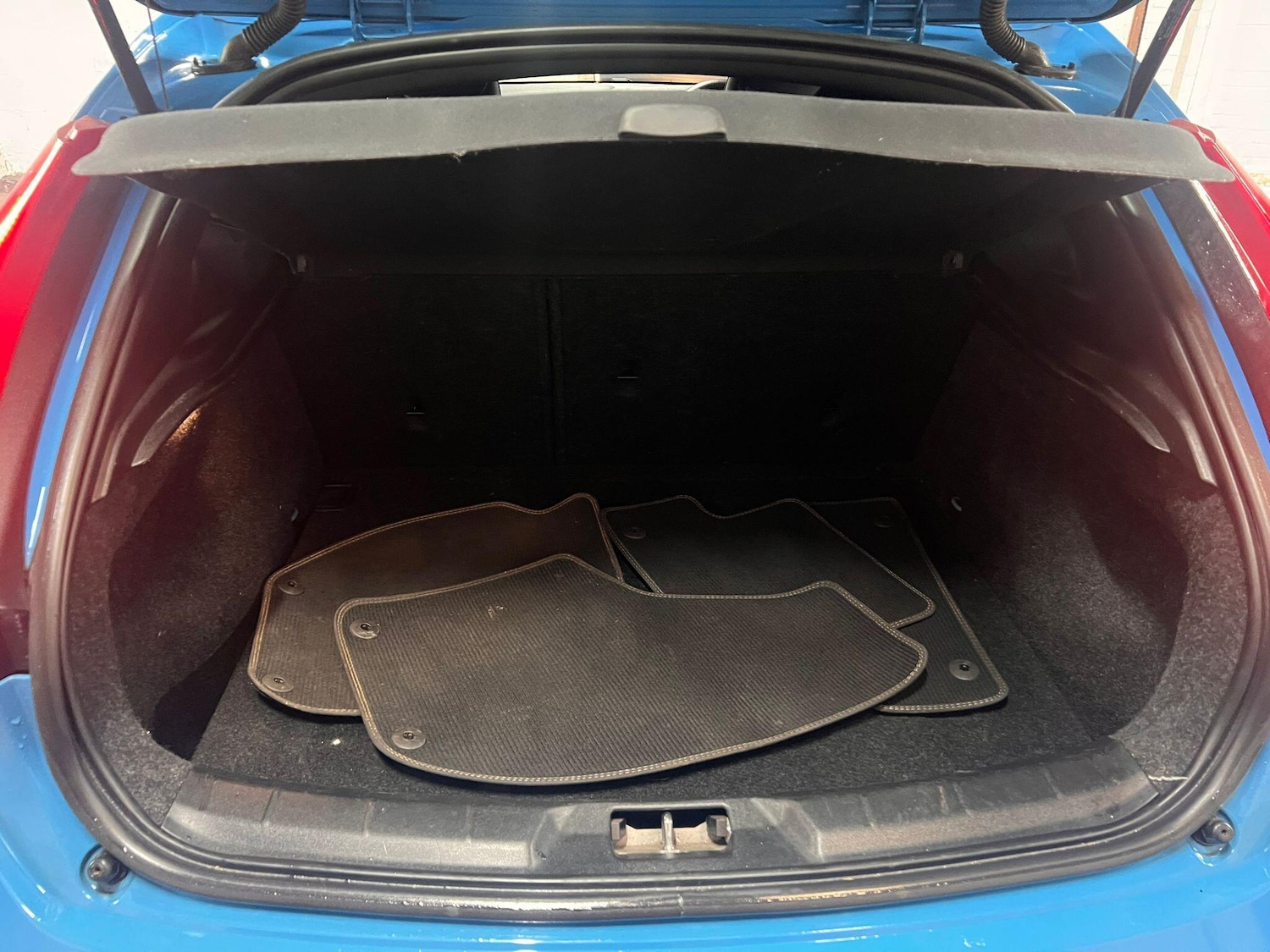 Used Volvo V40 for sale - 78115671: Photo 28