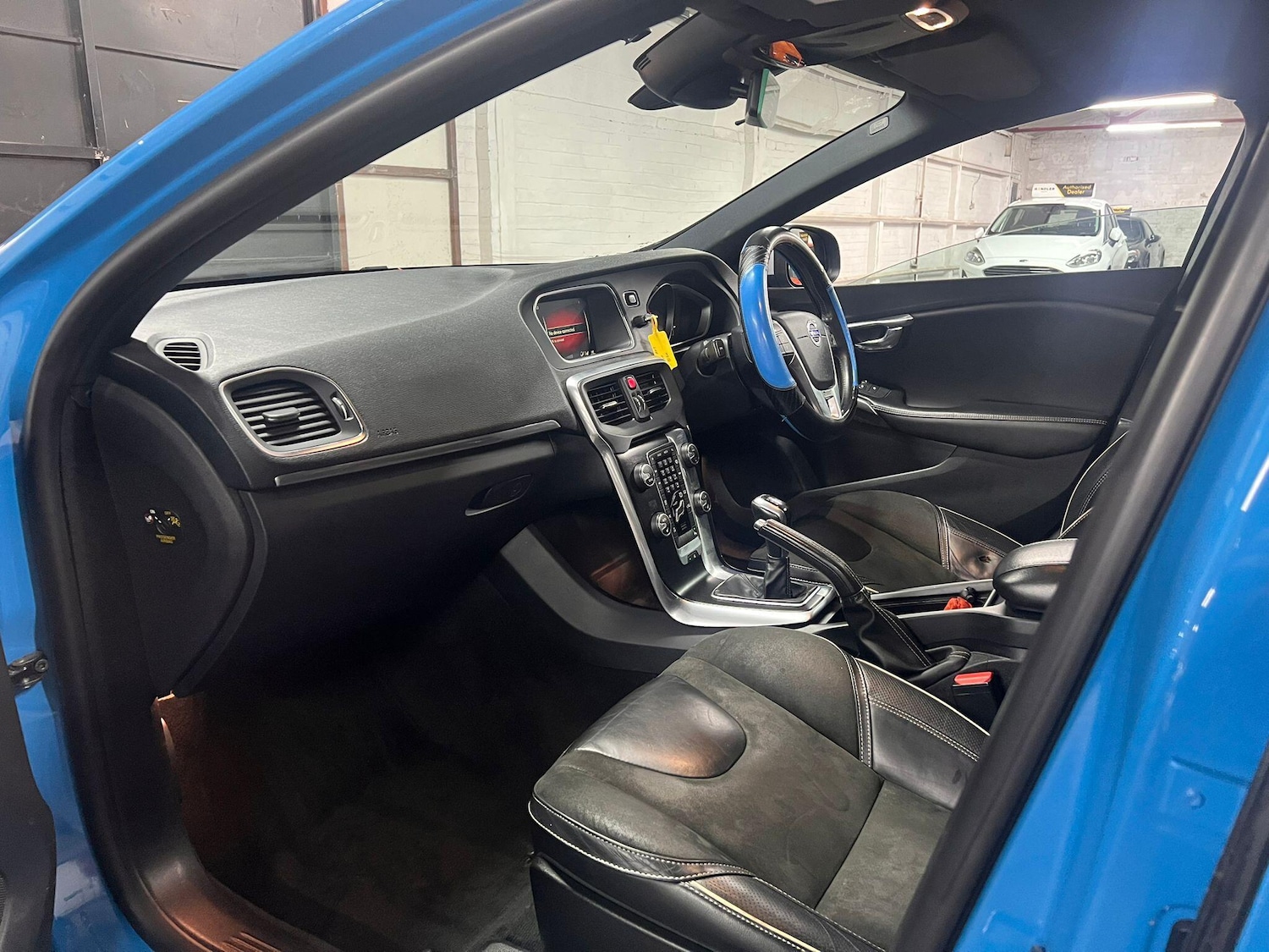 Used Volvo V40 for sale - 78115671: Photo 30