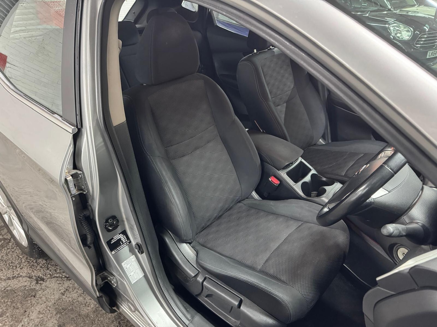 Used Nissan Qashqai 2017 for sale - 77074260: Photo 46