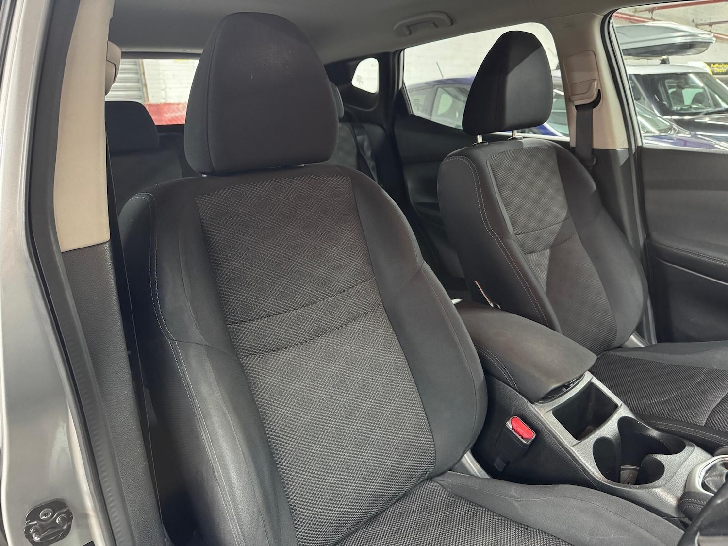 Used Nissan Qashqai 2017 for sale - 77074260: Photo 48