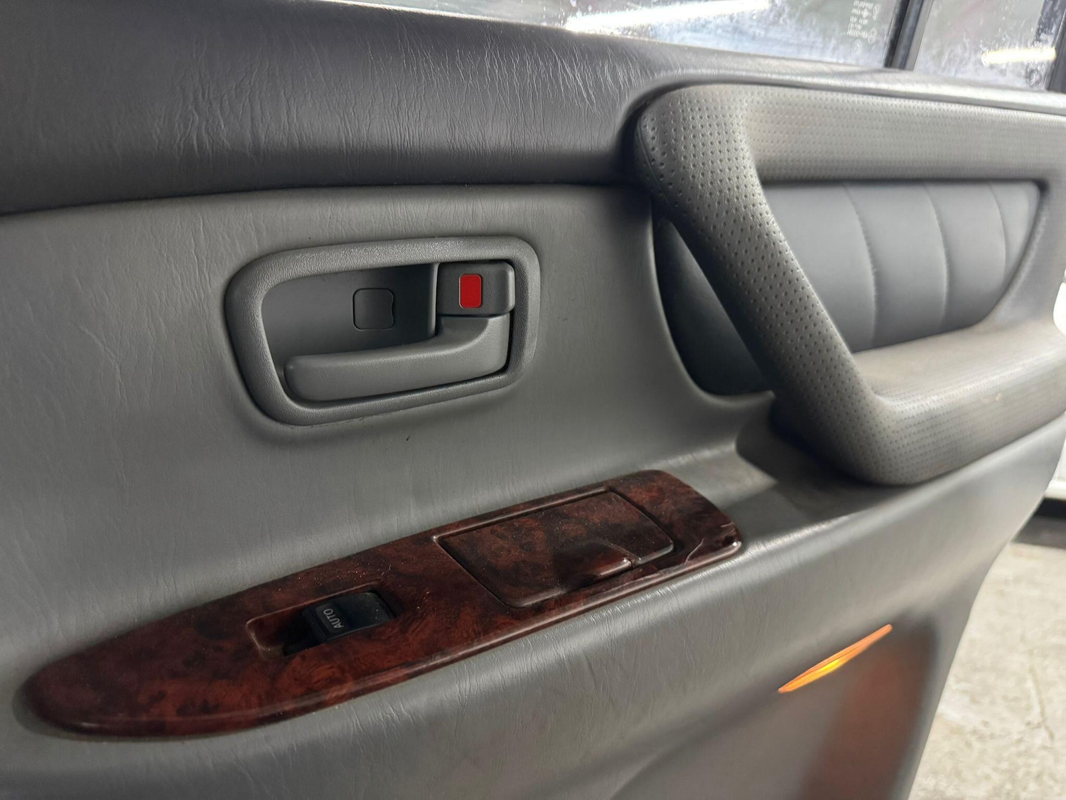 Used Toyota Land Cruiser Amazon 2001 for sale - 76742849: Photo 10