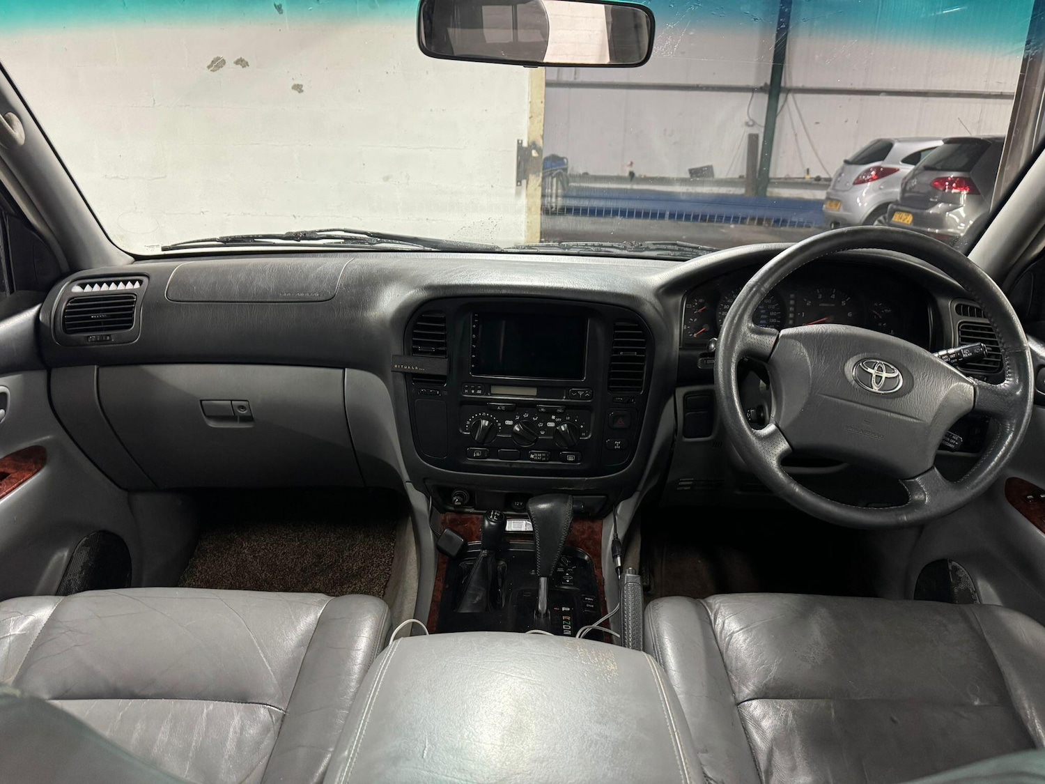 Used Toyota Land Cruiser Amazon 2001 for sale - 76742849: Photo 12