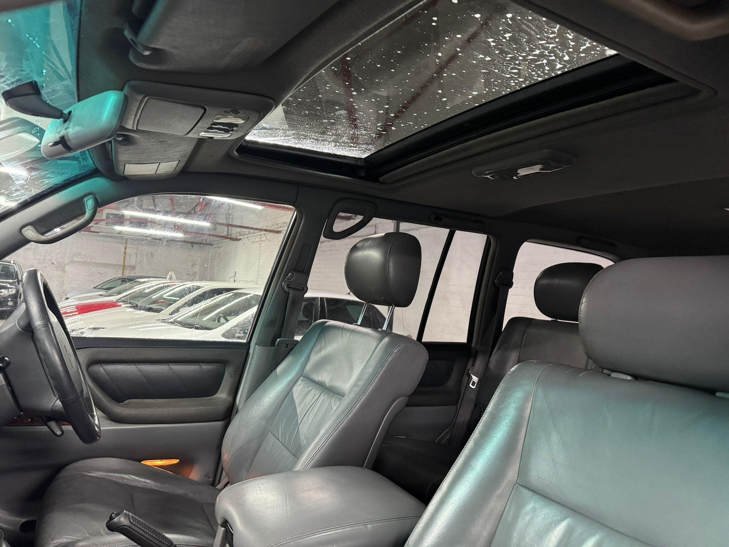 Used Toyota Land Cruiser Amazon 2001 for sale - 76742849: Photo 33