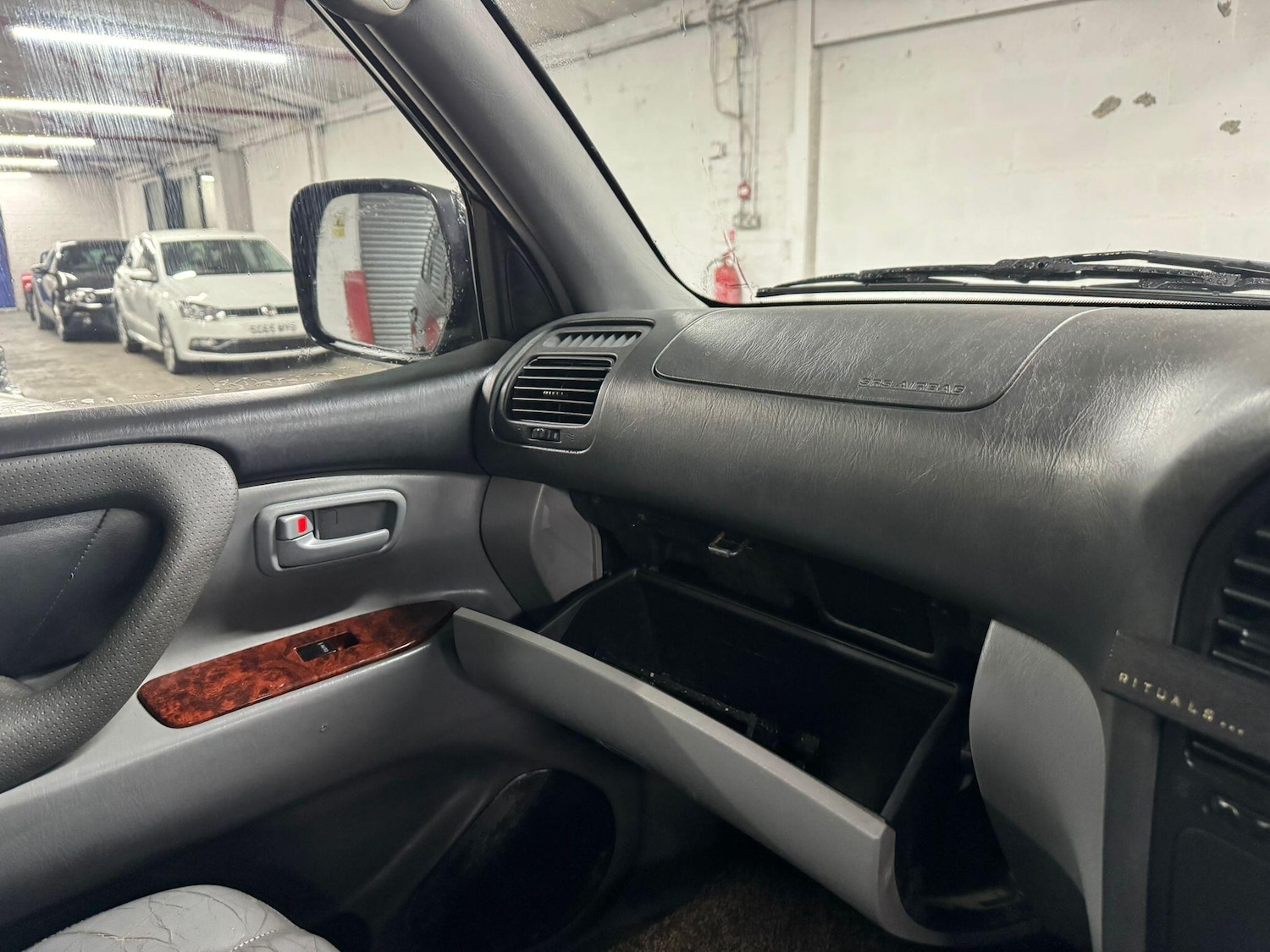 Used Toyota Land Cruiser Amazon 2001 for sale - 76742849: Photo 58