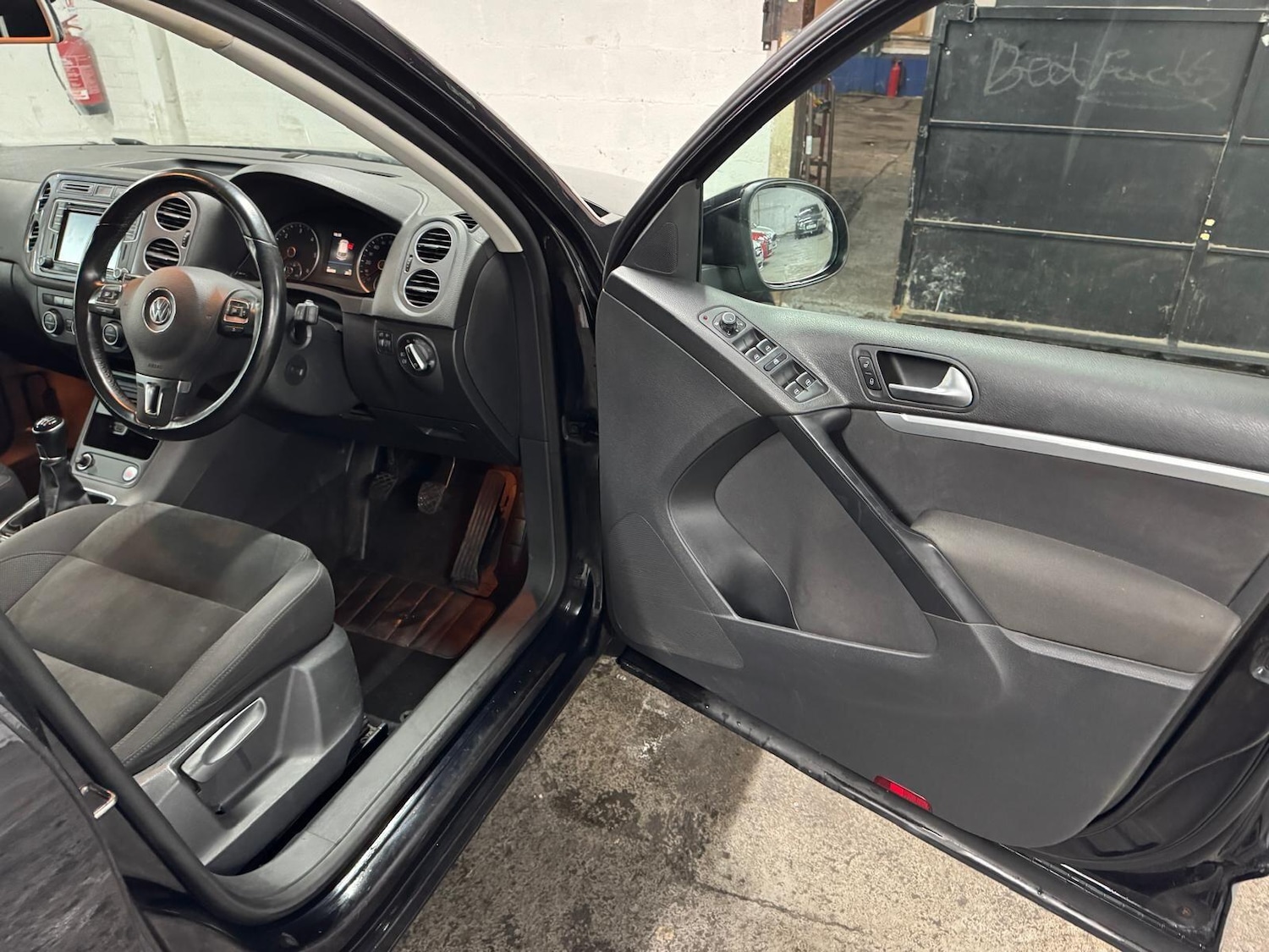 Used Volkswagen Tiguan 2016 for sale - 76913222: Photo 10