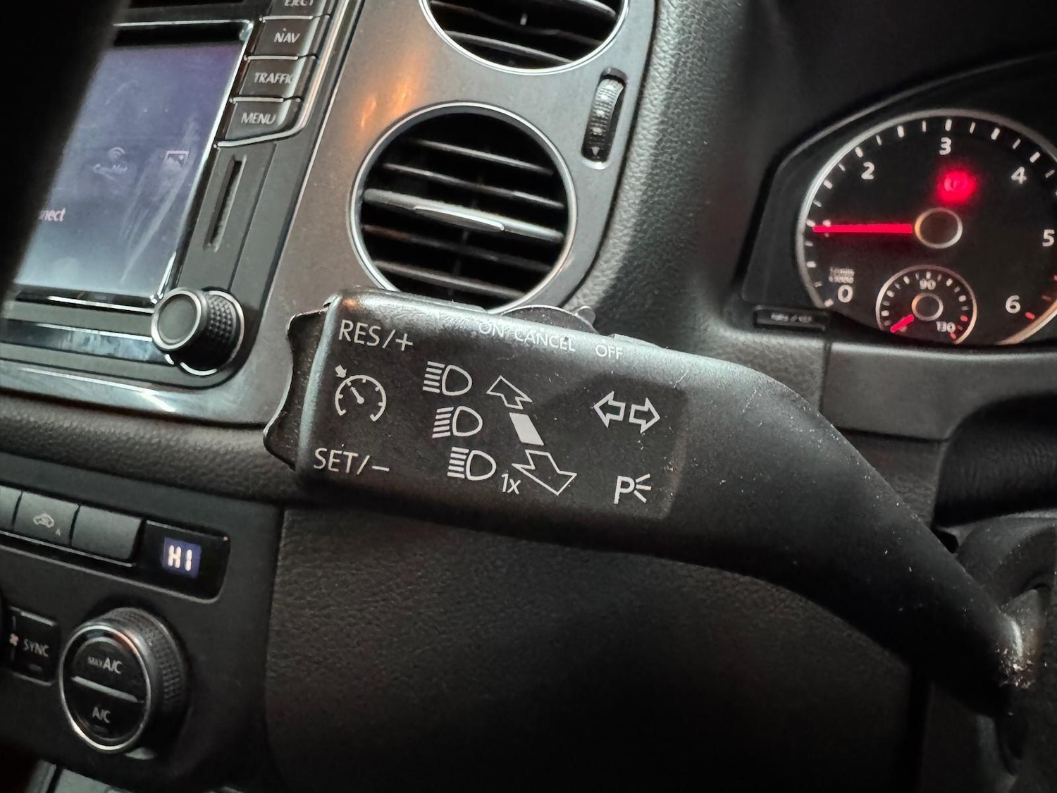 Used Volkswagen Tiguan 2016 for sale - 76913222: Photo 25