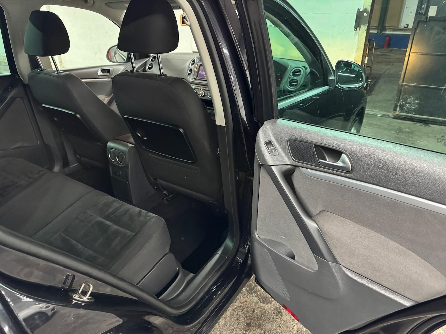 Used Volkswagen Tiguan 2016 for sale - 76913222: Photo 27