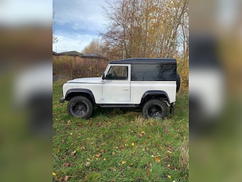 Used Land Rover Defender 90 1996 for sale - 76597155: Photo