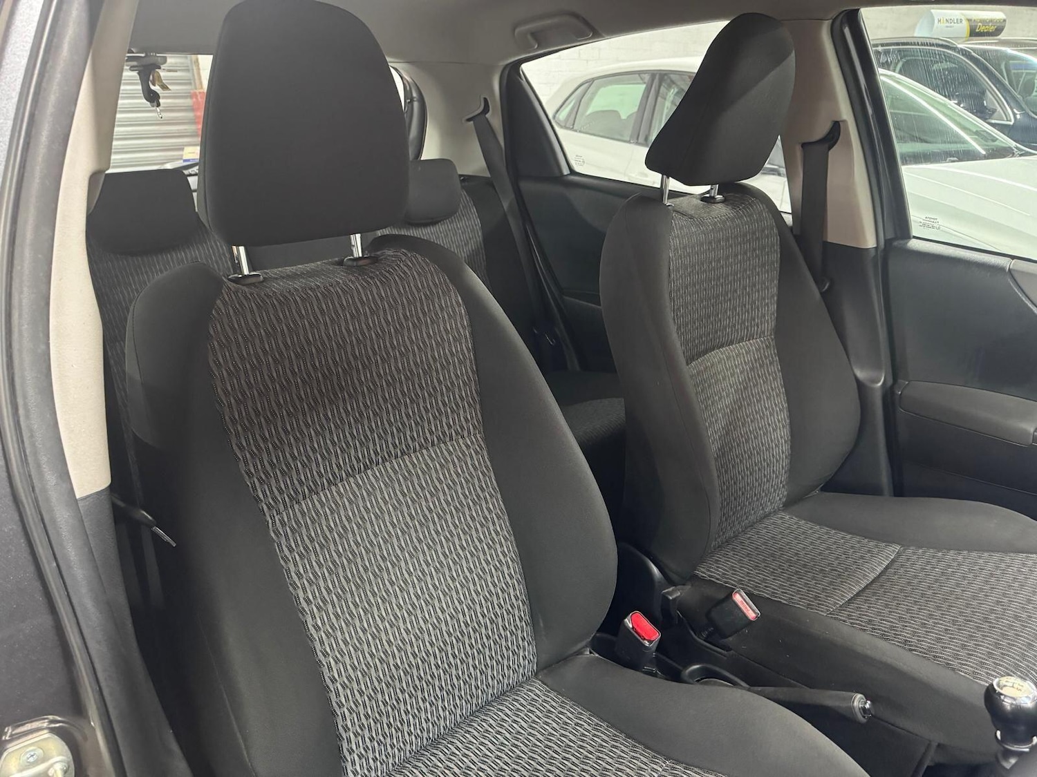 Used Toyota Yaris for sale - 77793409: Photo 14