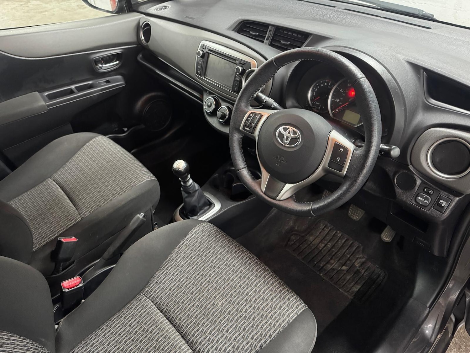Used Toyota Yaris for sale - 77793409: Photo 16