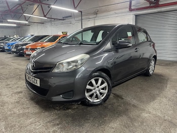 Used Toyota Yaris 2013 for sale - 77793409: Photo