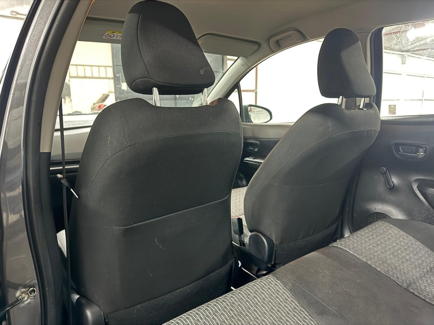 Used Toyota Yaris for sale - 77793409: Photo 31