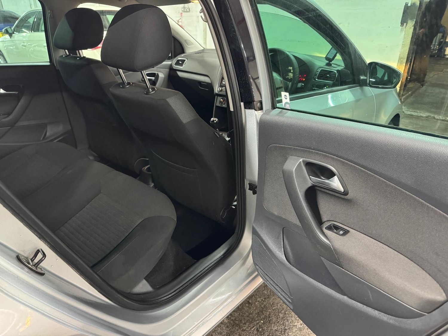 Used Volkswagen Polo 2012 for sale - 77425360: Photo 33