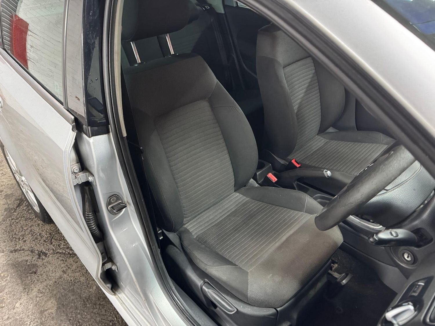 Used Volkswagen Polo 2012 for sale - 77425360: Photo 41