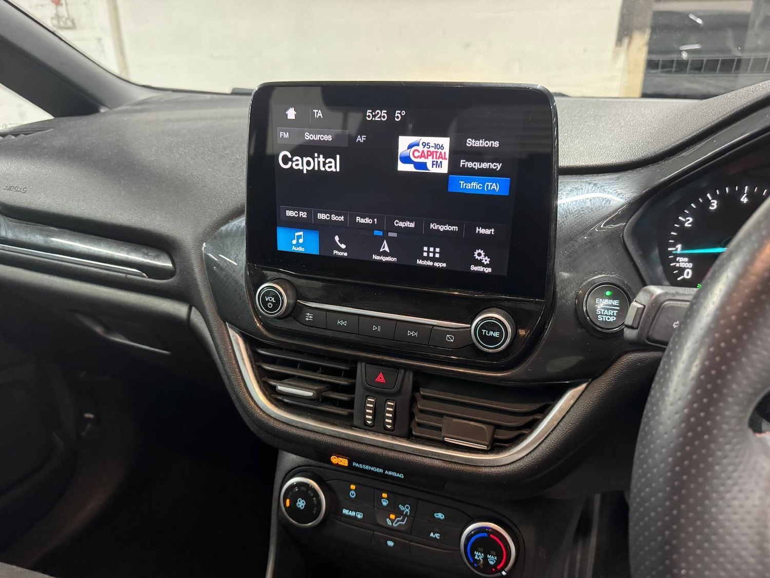 Used Ford Fiesta 2019 for sale - 77386395: Photo 2