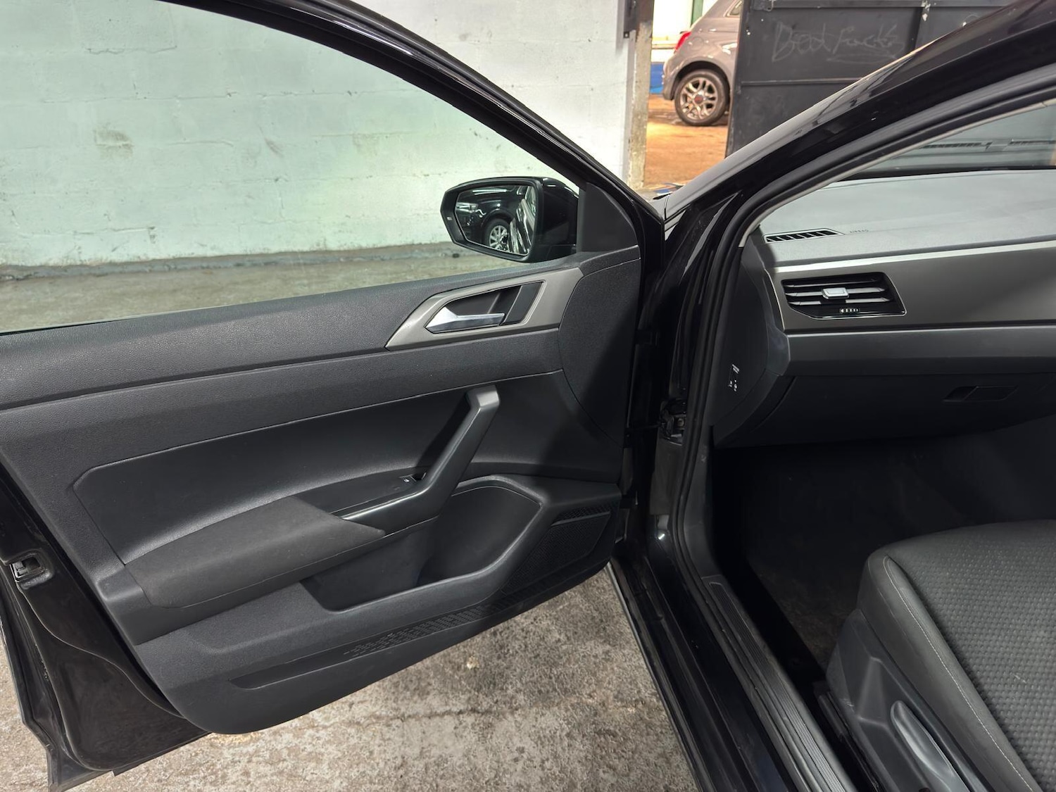 Used Volkswagen Polo for sale - 78136338: Photo 40