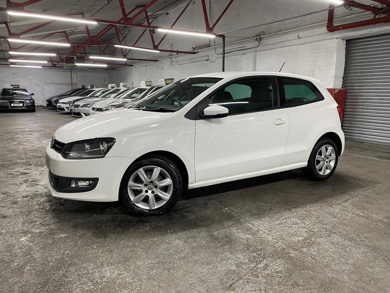 Used Volkswagen Polo 2012 for sale - 76306697: Photo 1
