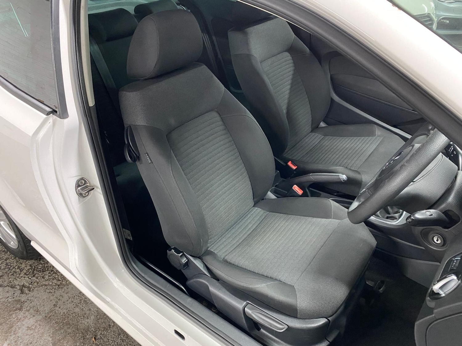 Used Volkswagen Polo 2012 for sale - 76306697: Photo 13