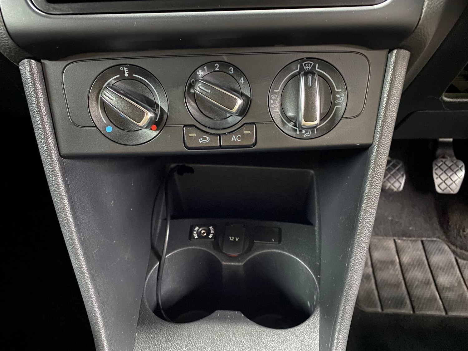 Used Volkswagen Polo 2012 for sale - 76306697: Photo 18