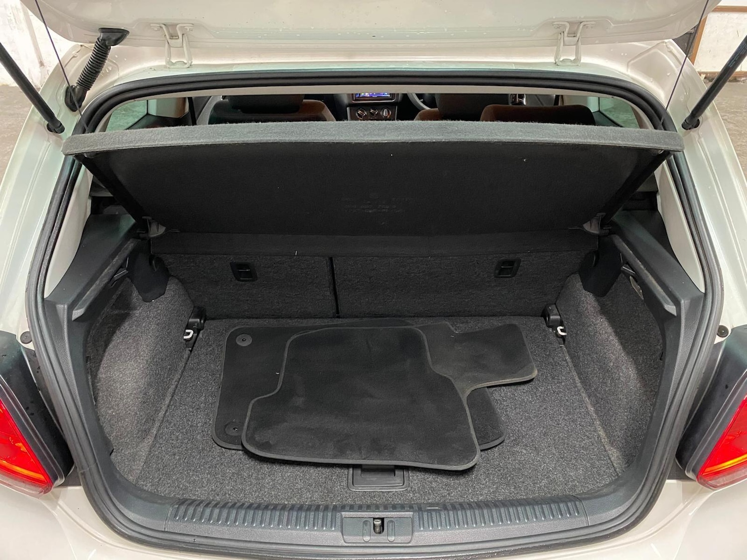 Used Volkswagen Polo 2012 for sale - 76306697: Photo 26