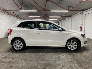 Used Volkswagen Polo 2012 for sale - 76306697: Photo