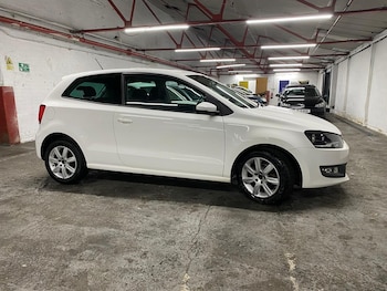 Used Volkswagen Polo 2012 for sale - 76306697: Photo