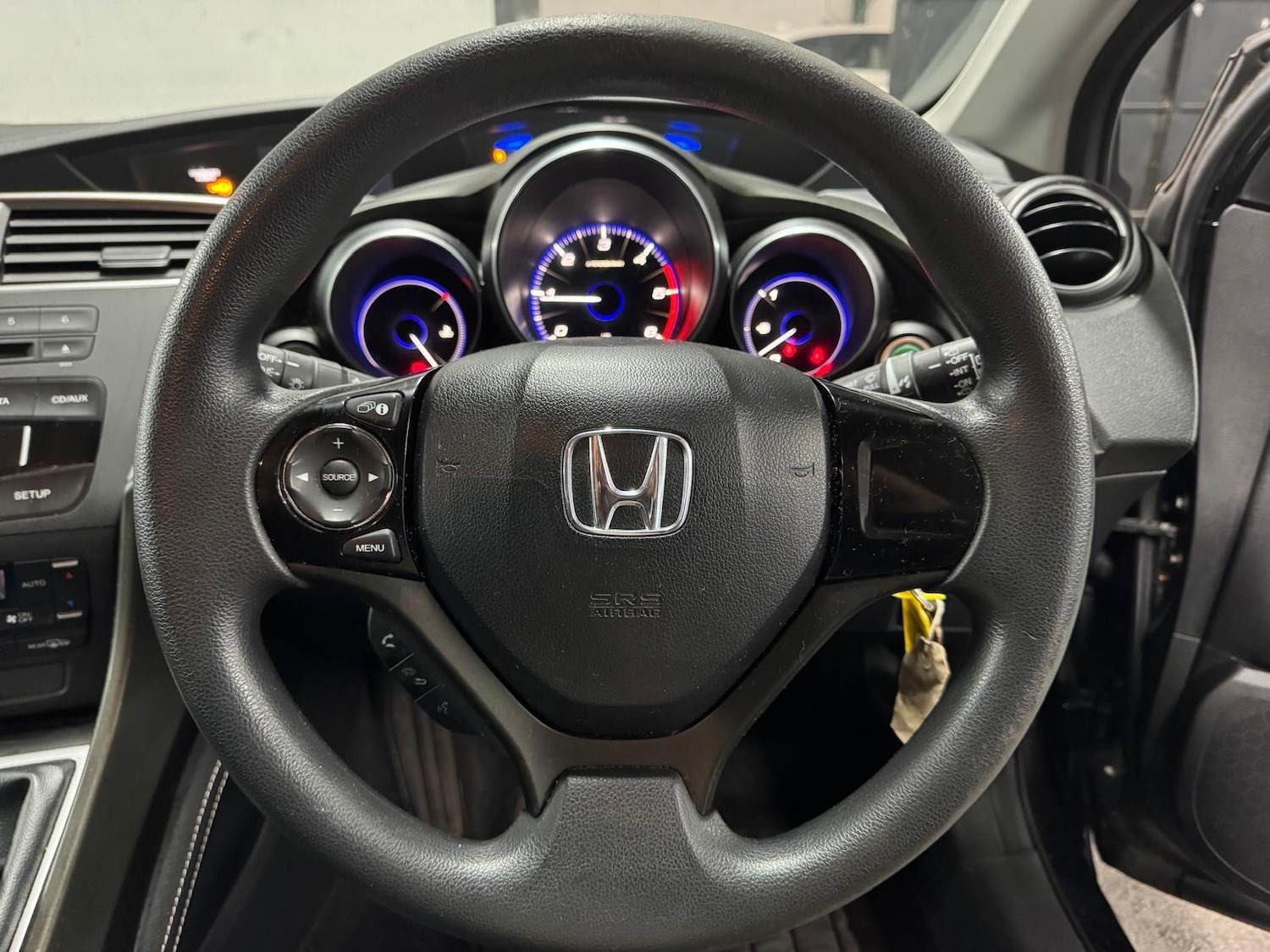 Used Honda Civic 2014 for sale - 76801525: Photo 2