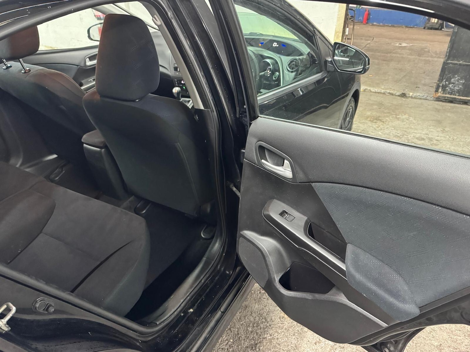 Used Honda Civic 2014 for sale - 76801525: Photo 30