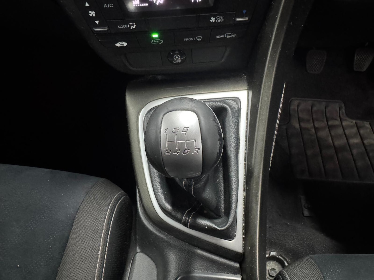 Used Honda Civic 2014 for sale - 76801525: Photo 47