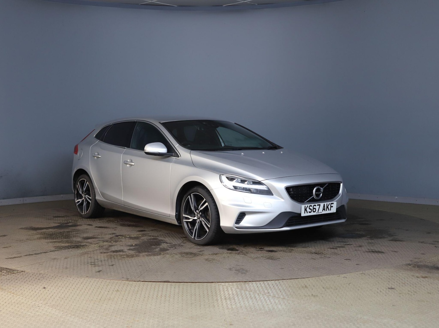 Used Volvo V40 2017 for sale - 76399102: Photo 5