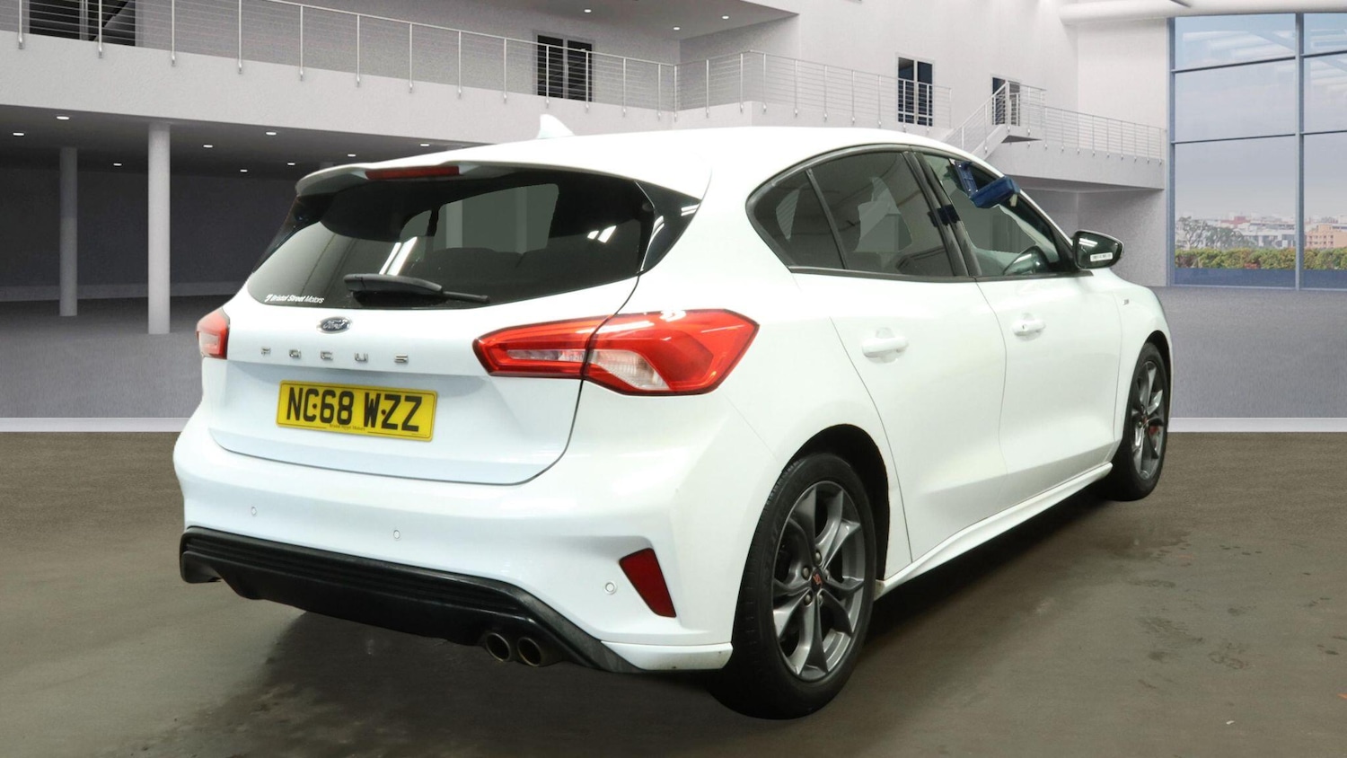 Used Ford Focus for sale - 77585589: Photo 2