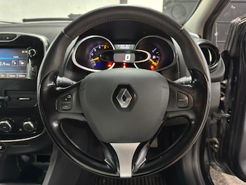 Used Renault Clio 2015 for sale - 79362647: Photo