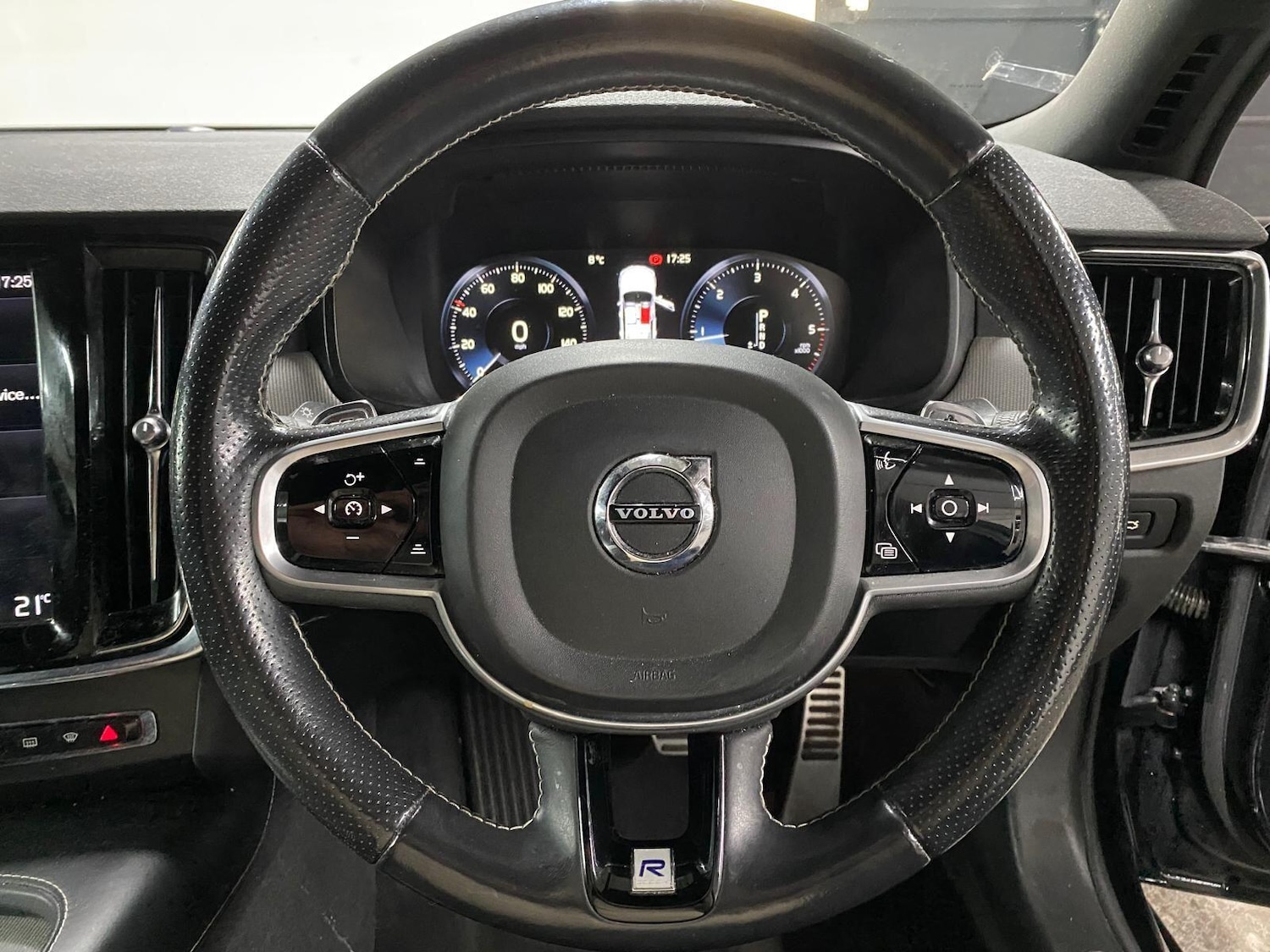 Used Volvo S90 2018 for sale - 76399379: Photo 22