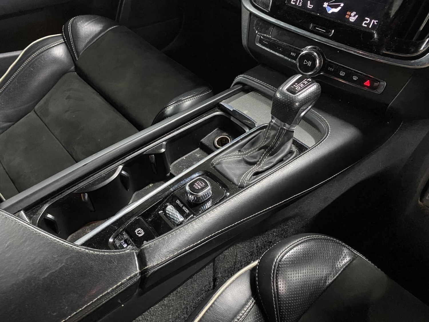 Used Volvo S90 2018 for sale - 76399379: Photo 25