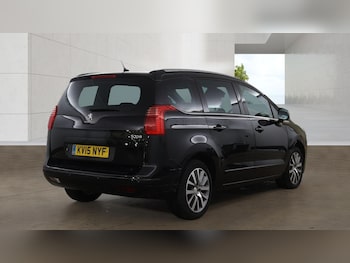 Used Peugeot 5008 2015 for sale - 78823275: Photo
