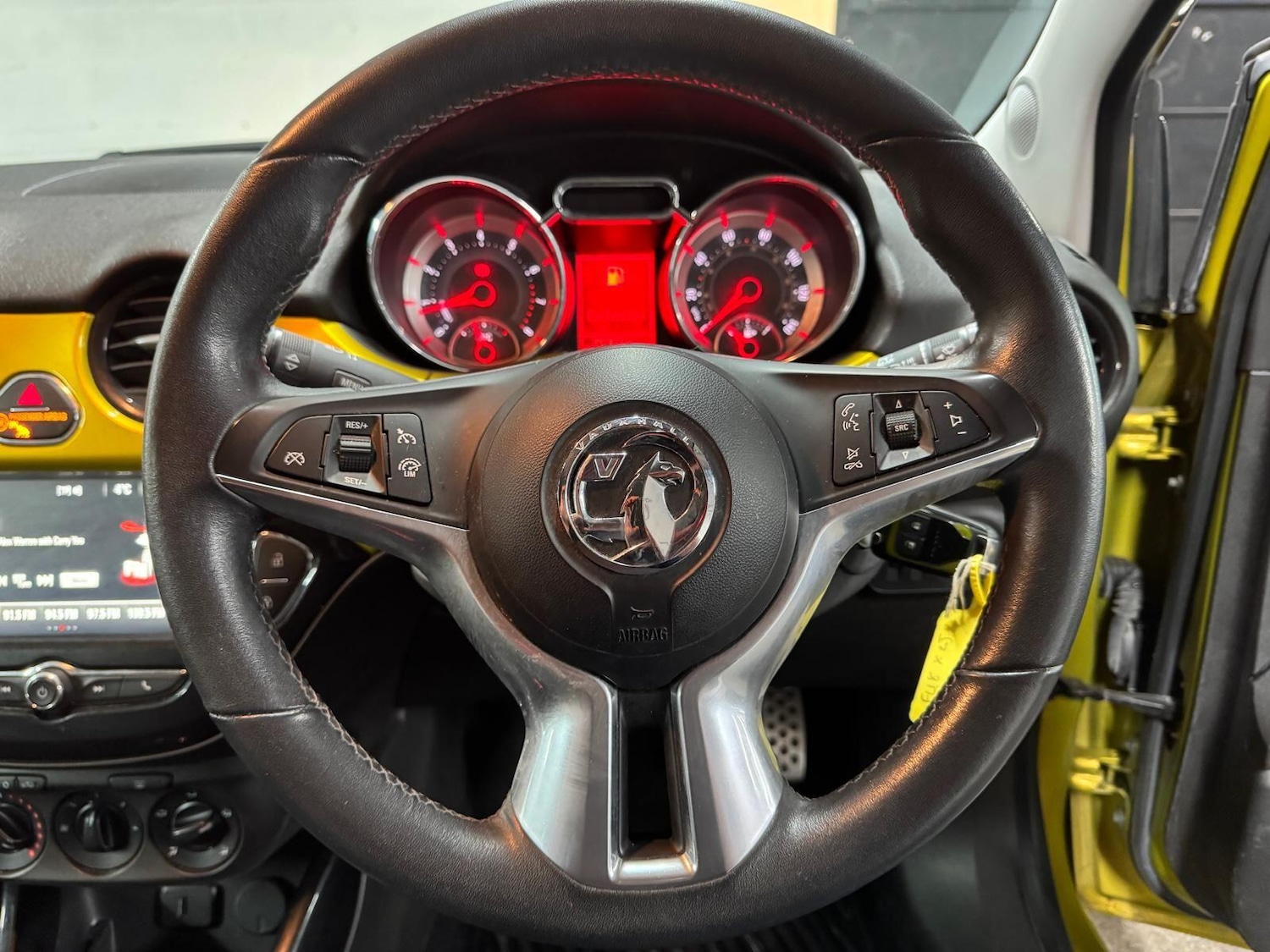 Used Vauxhall ADAM 2018 for sale - 77625839: Photo 2