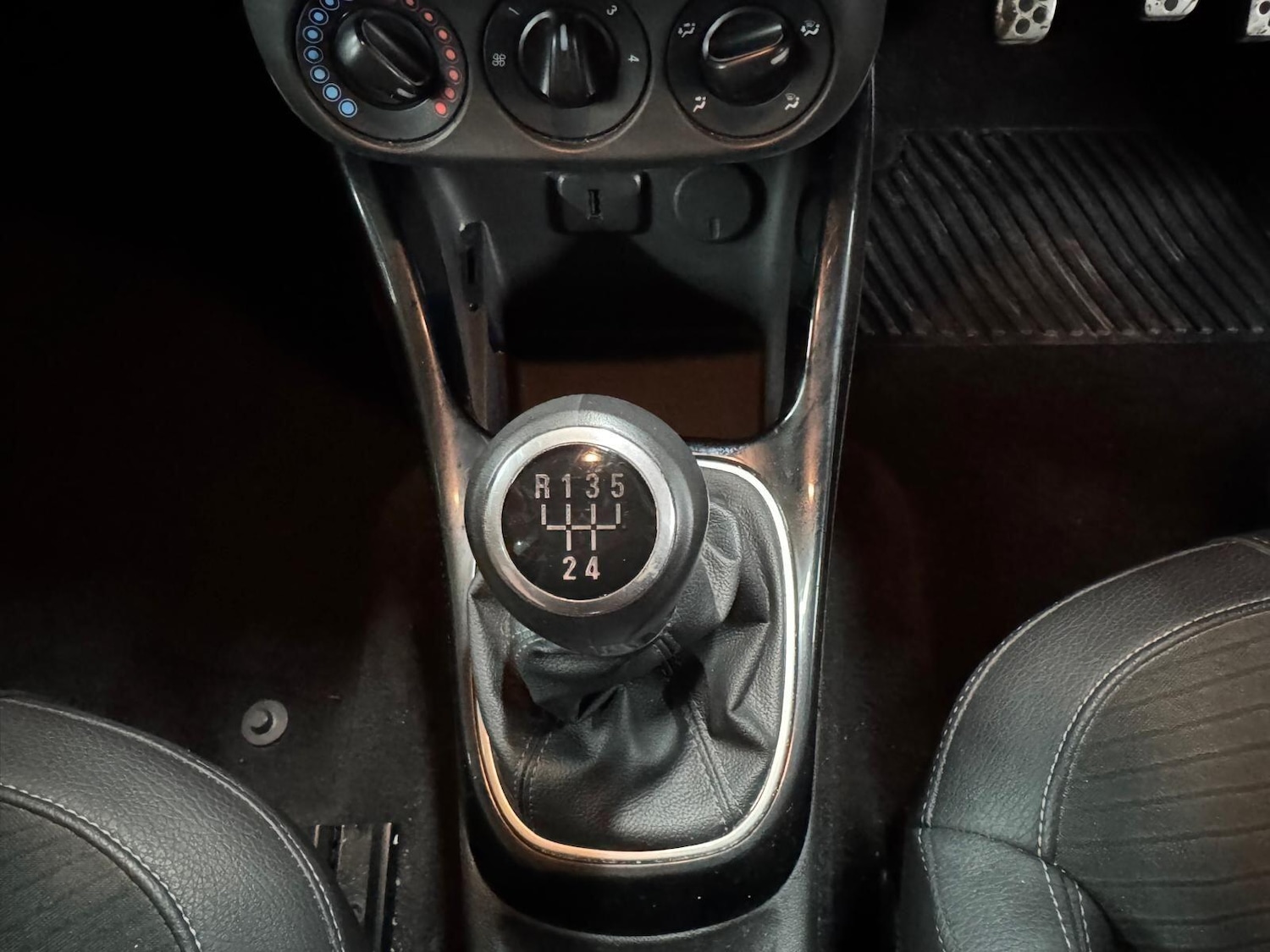 Used Vauxhall ADAM 2018 for sale - 77625839: Photo 37