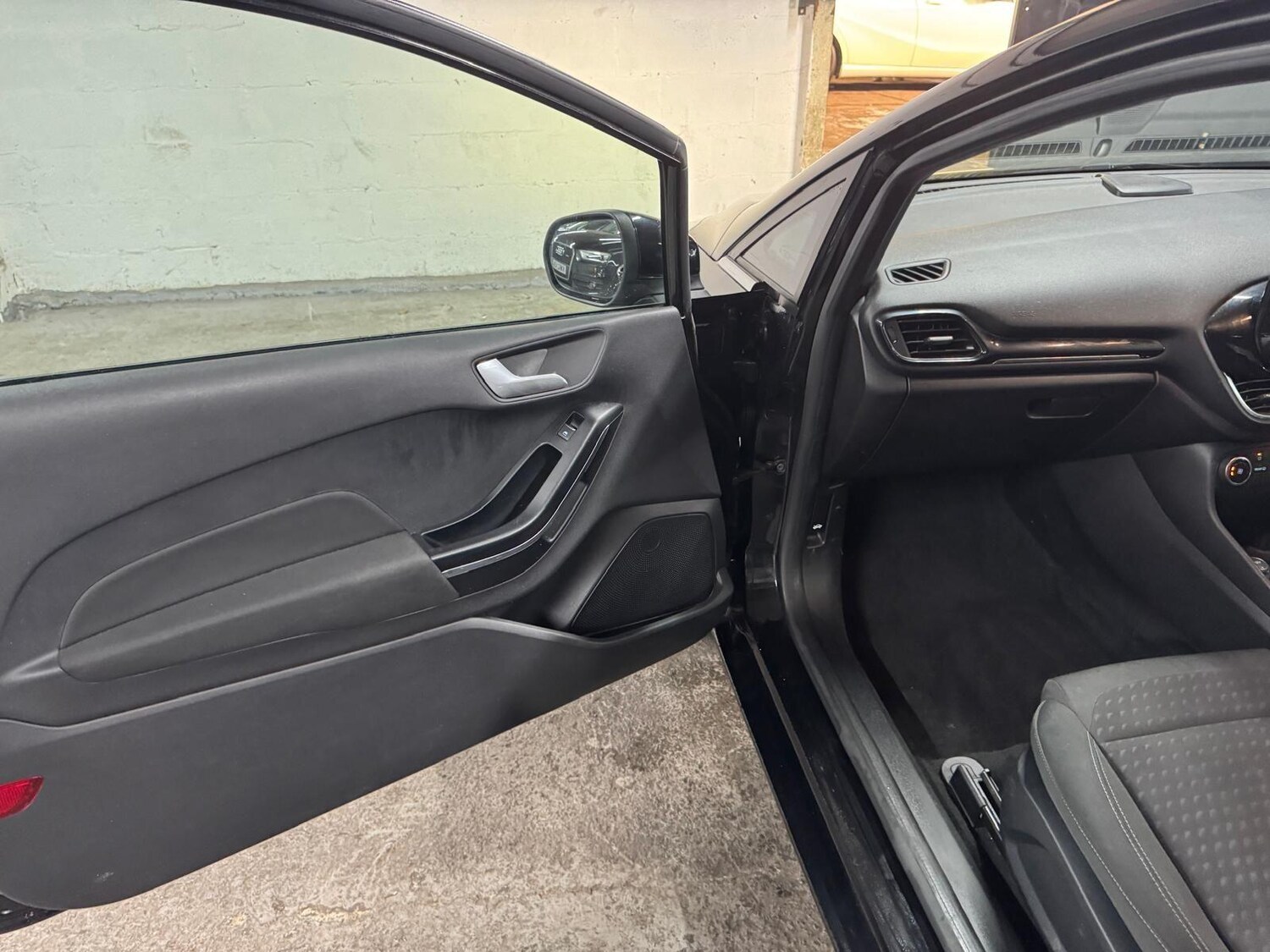 Used Ford Fiesta for sale - 77724145: Photo 40