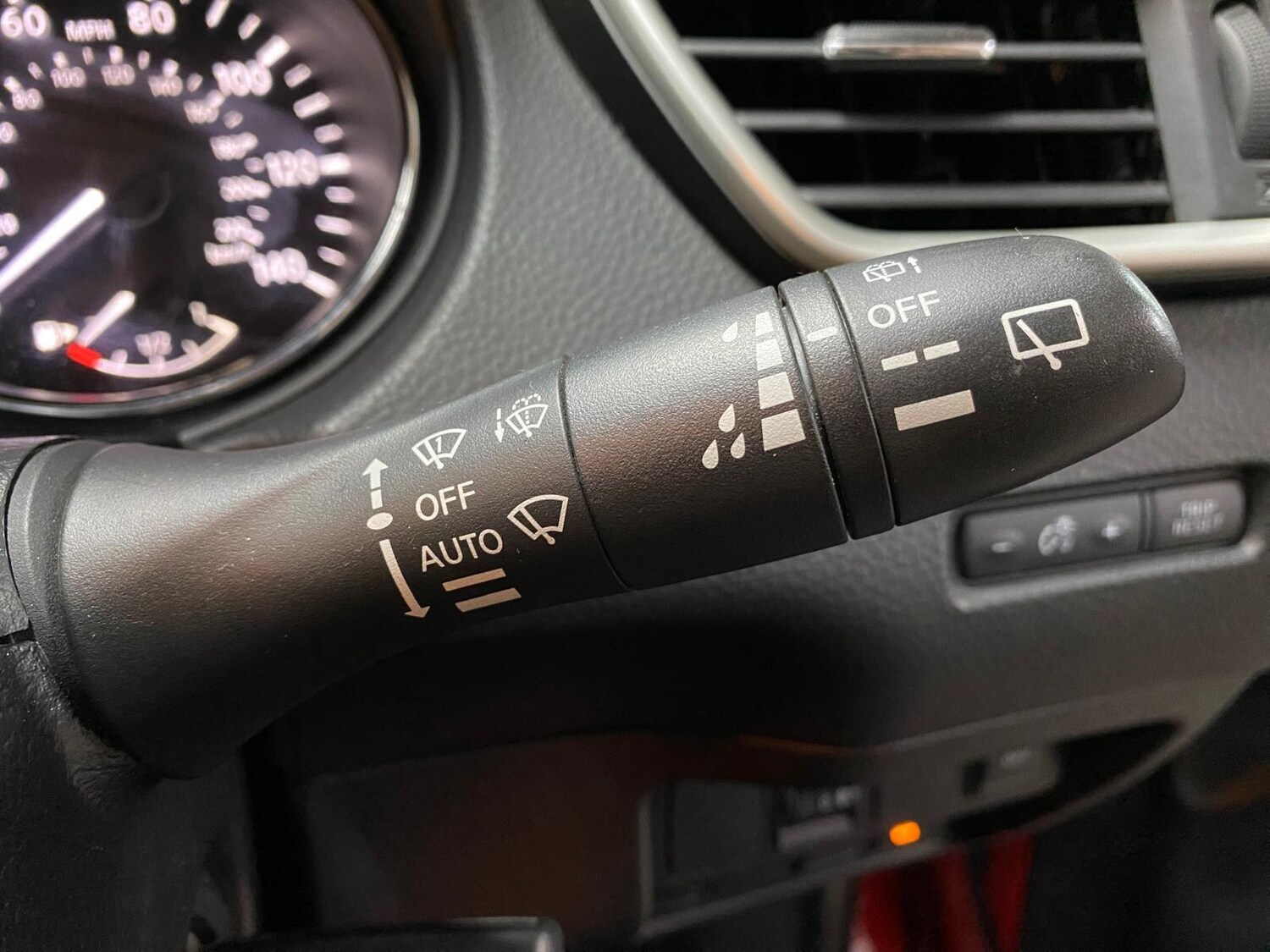 Used Nissan Qashqai 2014 for sale - 75978390: Photo 23