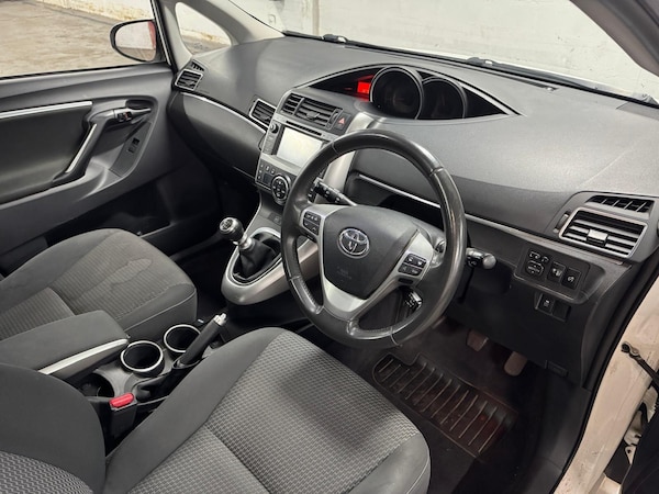 Used Toyota Verso 2014 for sale - 75493184: Photo 42