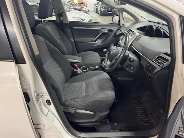 Used Toyota Verso 2014 for sale - 75493184: Photo 45