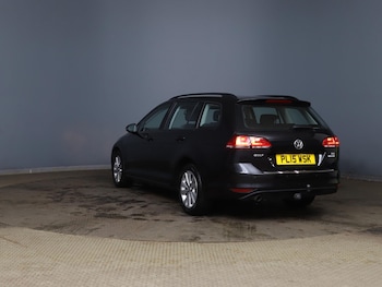 Used Volkswagen Golf 2015 for sale - 76238689: Photo 2